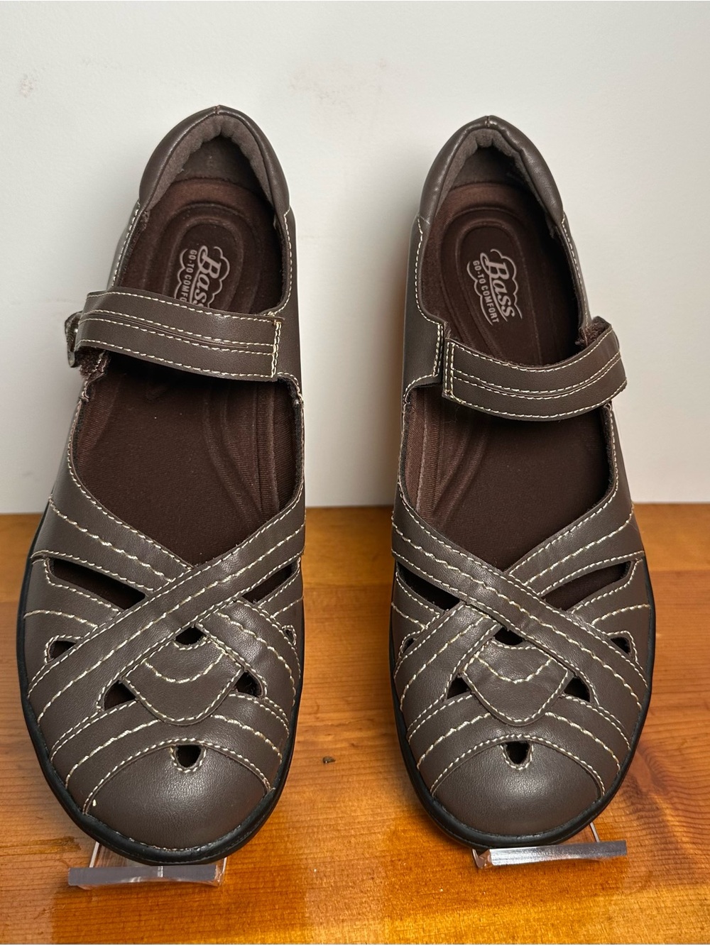 Brown Bass Madelyn Mary Jane Shoes Women’s 8.5 with contrast stitching